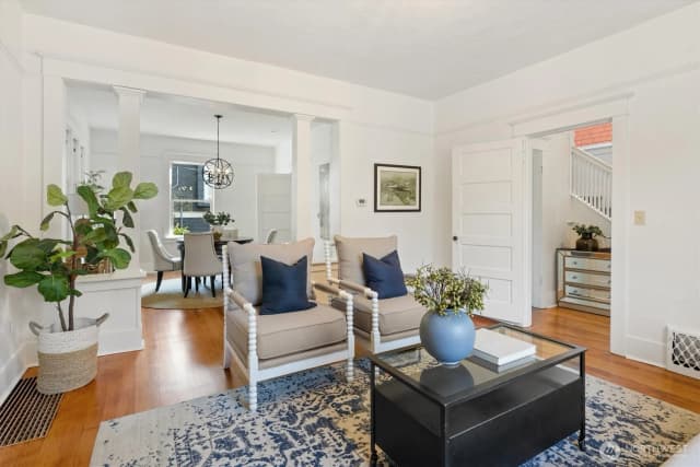 Property photo for 1621 N 39th Street, Seattle photo 4