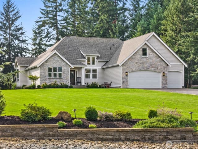 Property photo for 34028 Tanwax Drive E, Eatonville photo 5