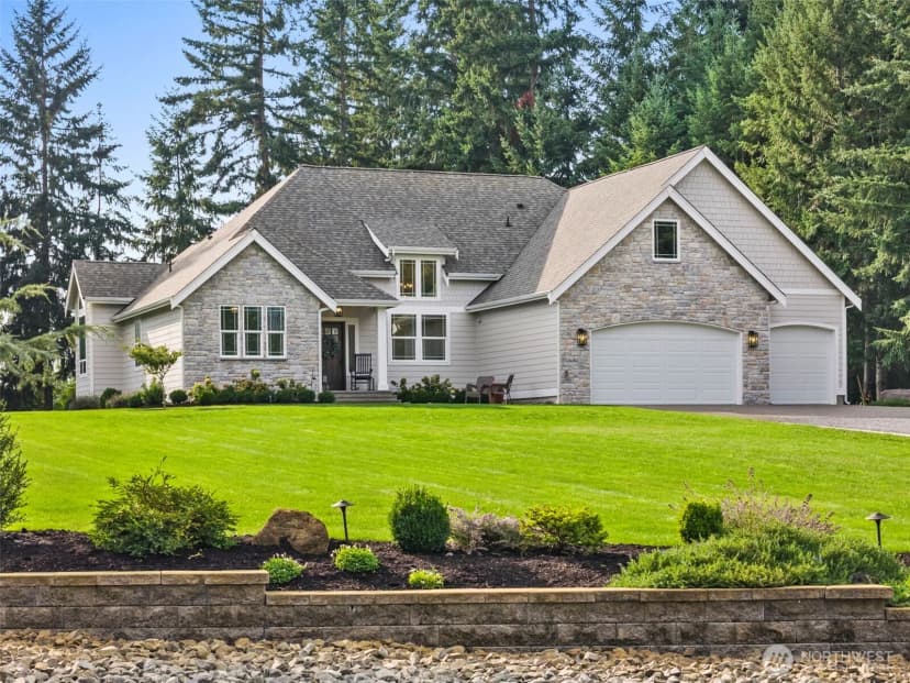 Property photo for 34028 Tanwax Drive E, Eatonville photo 5