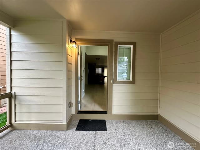 Property photo for 3530 Surrey Drive Ne, Olympia photo 4