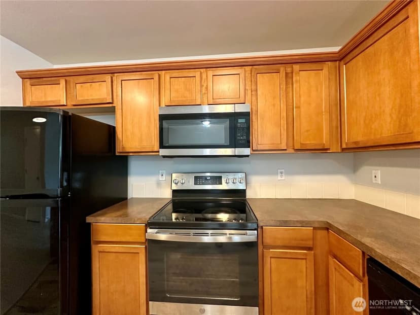 Property photo for 3530 Surrey Drive Ne, Olympia photo 10