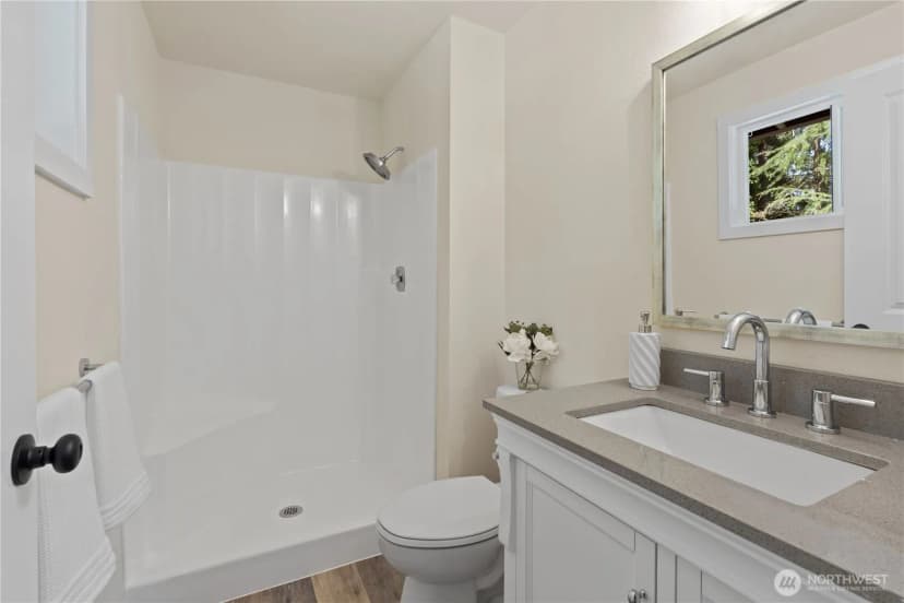 Property photo for 2012 S 331st Street, Federal Way photo 17