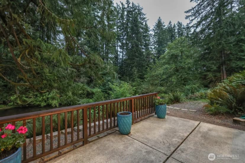 Property photo for 230 W Blueberry Lane, Elma photo 36