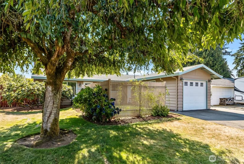 Property photo for 2104 201st Street Sw, Lynnwood photo 21