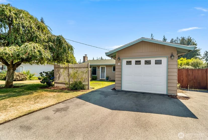 Property photo for 2104 201st Street Sw, Lynnwood