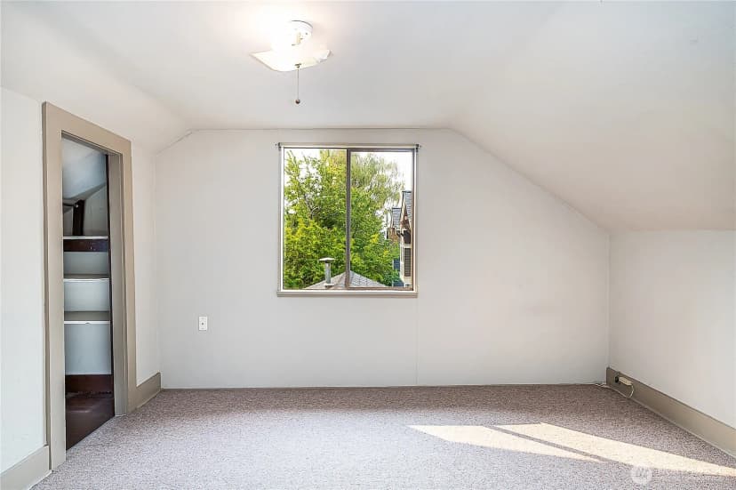 Property photo for 1409 N 39th Street, Seattle photo 15