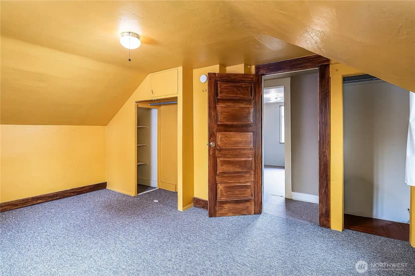 Property photo for 1409 N 39th Street, Seattle photo 14