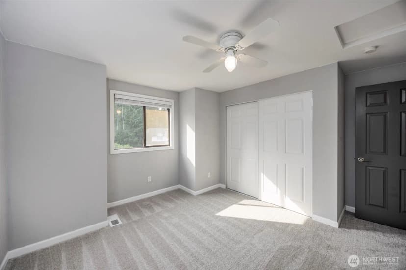 Property photo for 985 Colby Court Ne, Bremerton photo 21