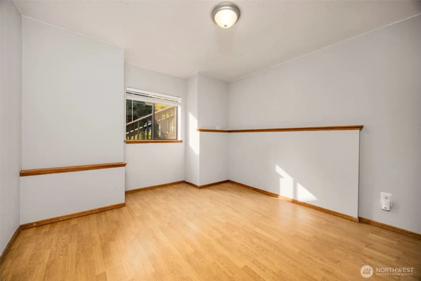 Property photo for 985 Colby Court Ne, Bremerton photo 26