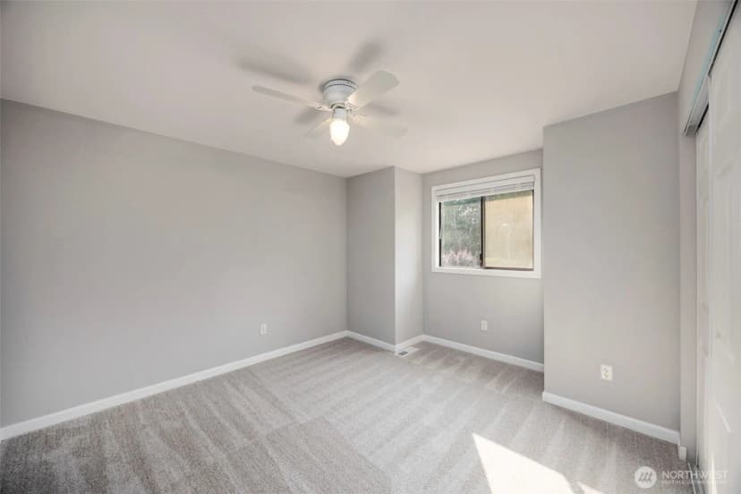 Property photo for 985 Colby Court Ne, Bremerton photo 20