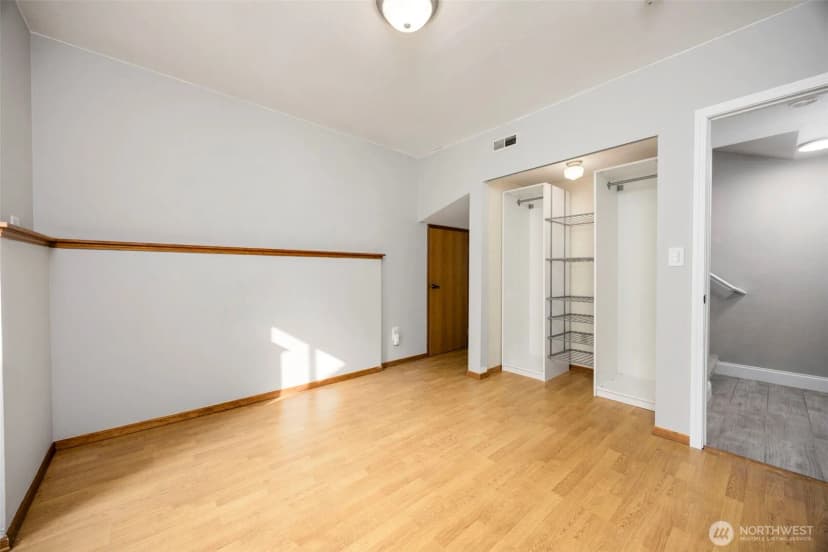 Property photo for 985 Colby Court Ne, Bremerton photo 27