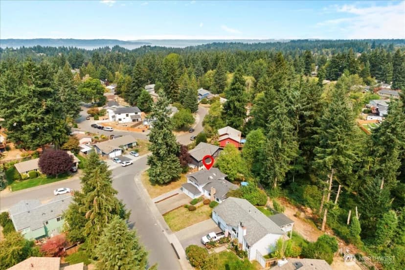 Property photo for 33304 33rd Place Sw, Federal Way photo 30