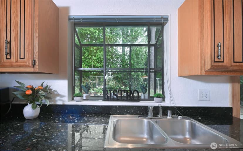 Property photo for 4726 Picnic Point Rd, Edmonds photo 16