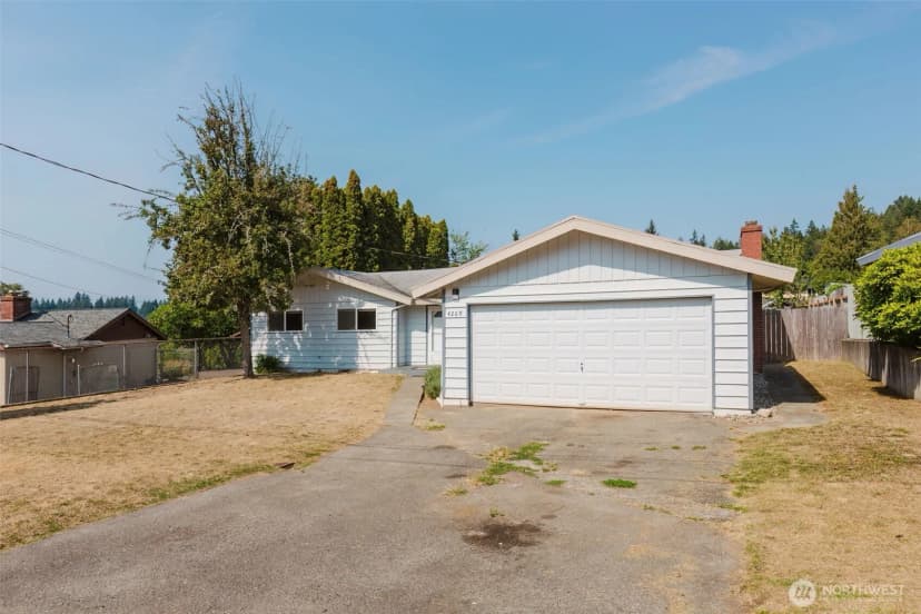 Property photo for 4209 Westview Drive, Bremerton photo 2