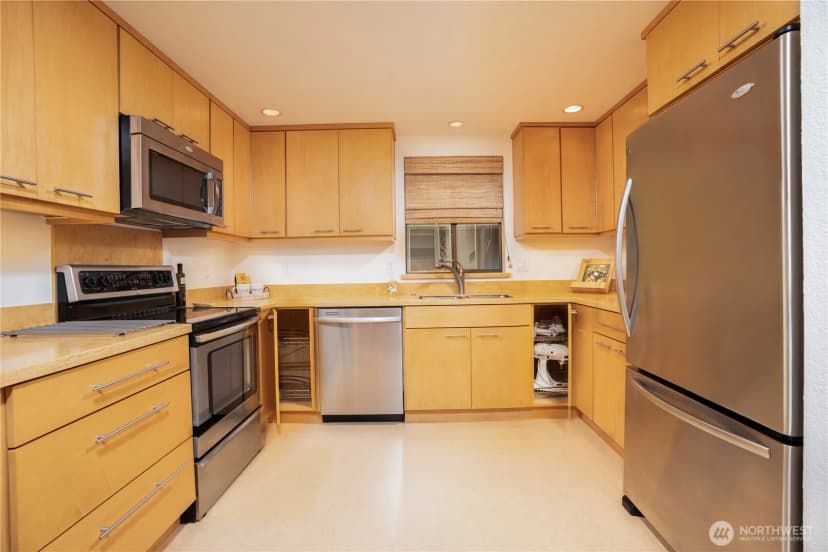 Property photo for 4605 73rd Avenue Ct W, University Place photo 10
