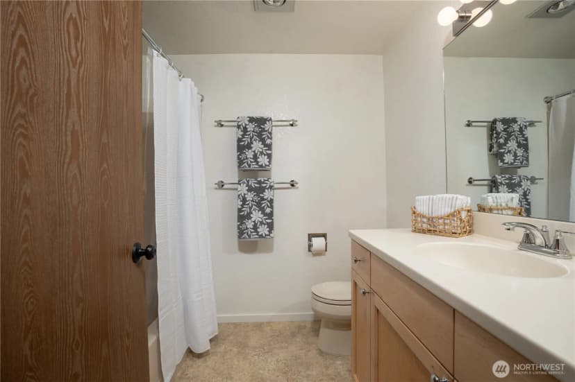 Property photo for 4605 73rd Avenue Ct W, University Place photo 19