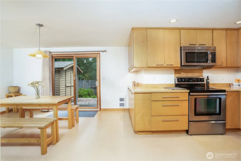 Property photo for 4605 73rd Avenue Ct W, University Place photo 9