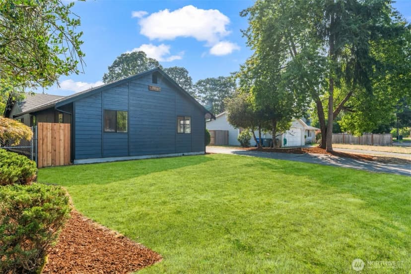 Property photo for 8504 Morland Avenue Sw, Lakewood photo 36