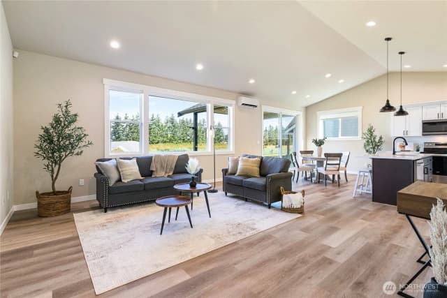 Property photo for 201 Brentwood Drive, Nooksack photo 4