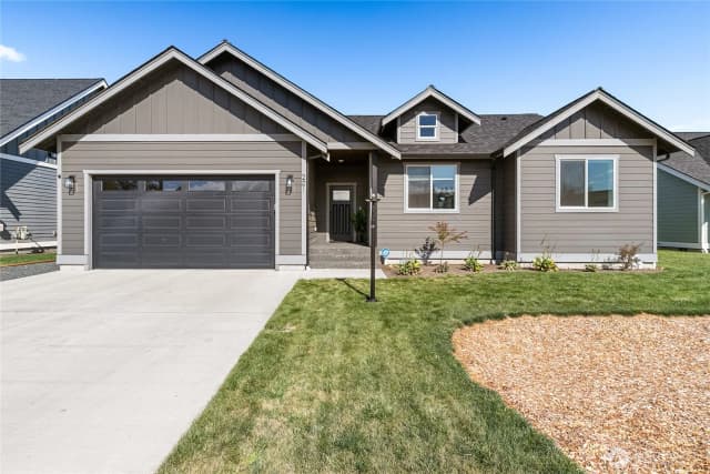 Property photo for 201 Brentwood Drive, Nooksack
