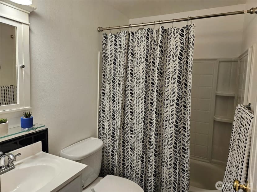 Property photo for 108 107th St Sw, Everett photo 14