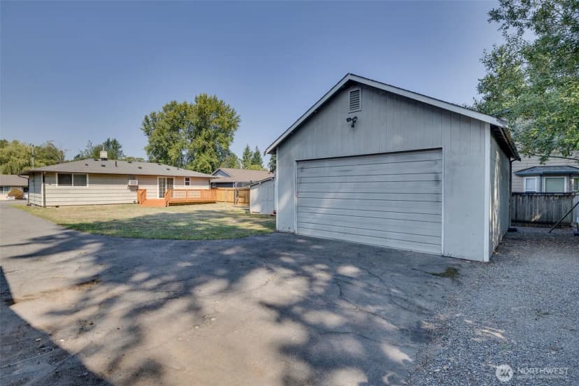 Property photo for 108 107th St Sw, Everett photo 21