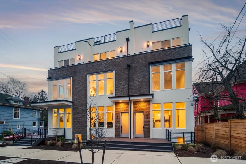 Property photo for 501 11th Avenue E, Seattle