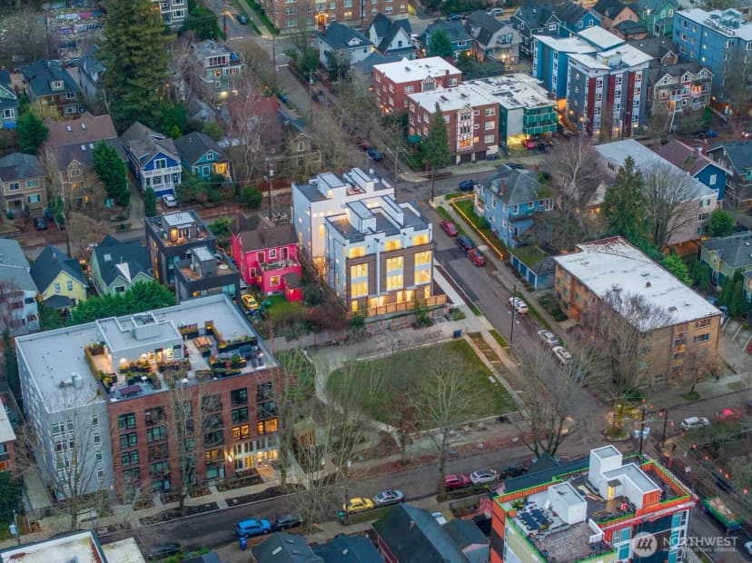 Property photo for 501 11th Avenue E, Seattle photo 35