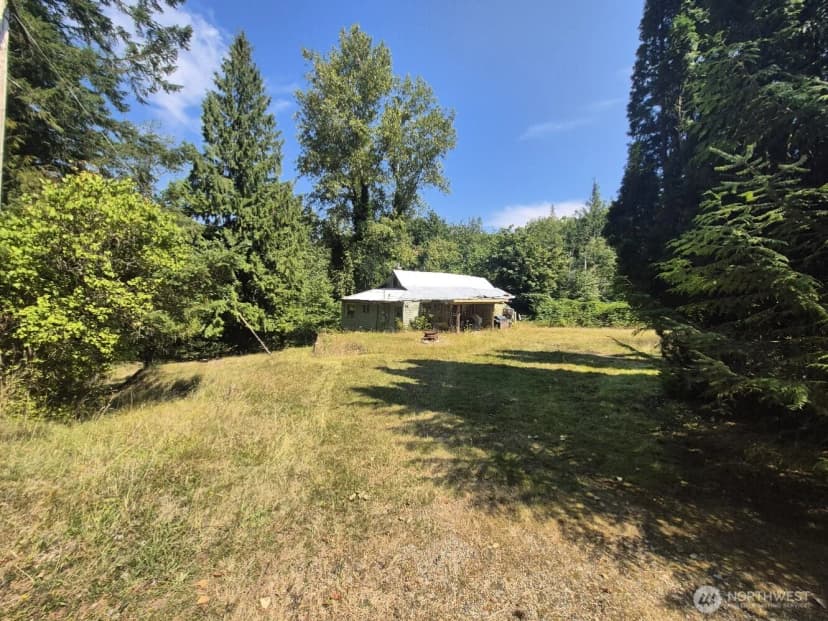 Property photo for 4680 Everson Goshen Road, Bellingham photo 9