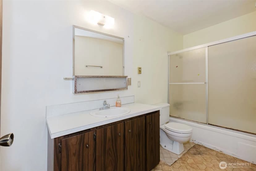 Property photo for 802 California Avenue Se, Port Orchard photo 14