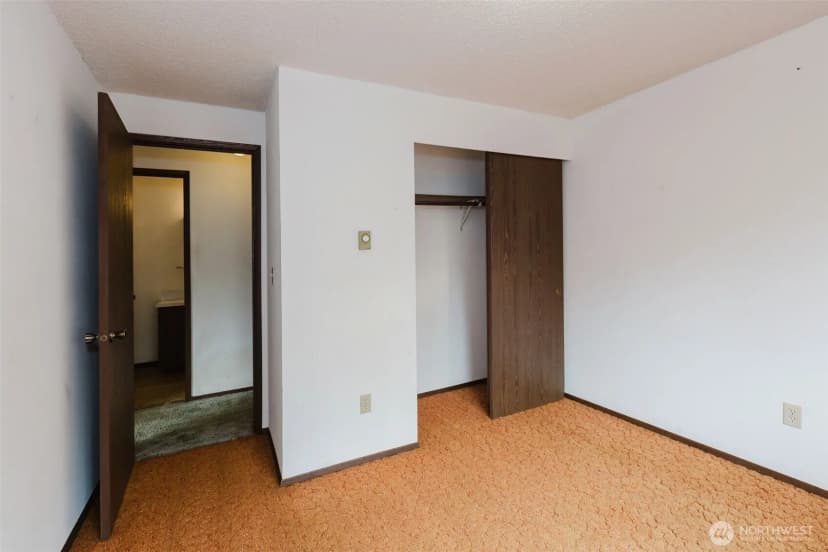 Property photo for 802 California Avenue Se, Port Orchard photo 12