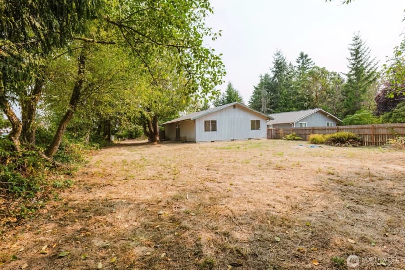 Property photo for 802 California Avenue Se, Port Orchard photo 23