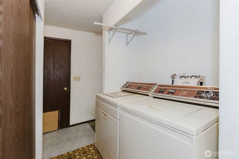 Property photo for 802 California Avenue Se, Port Orchard photo 9