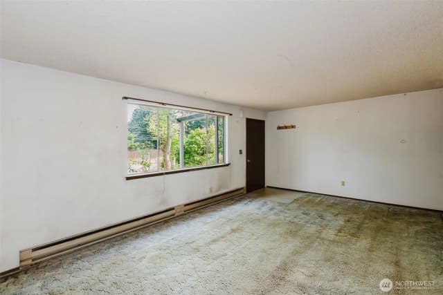 Property photo for 802 California Avenue Se, Port Orchard photo 4