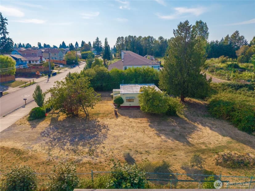 Property photo for 1431 E 40th Street, Tacoma photo 9