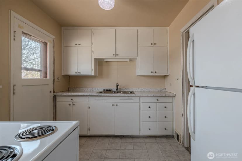 Property photo for 741 Methow Street, Wenatchee photo 9