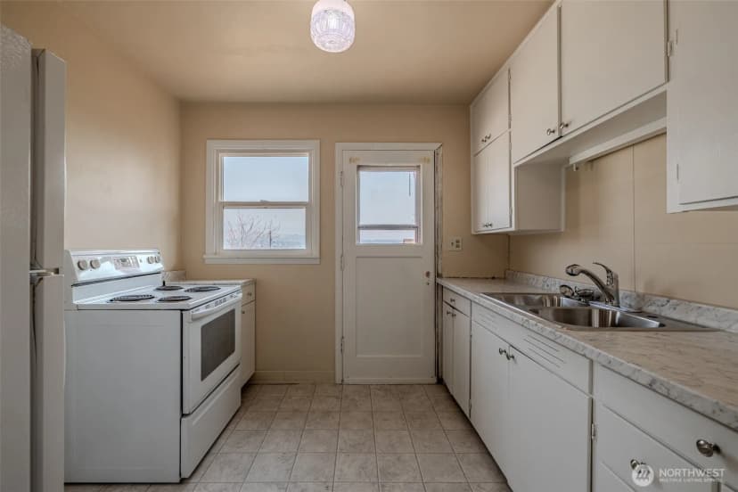 Property photo for 741 Methow Street, Wenatchee photo 10
