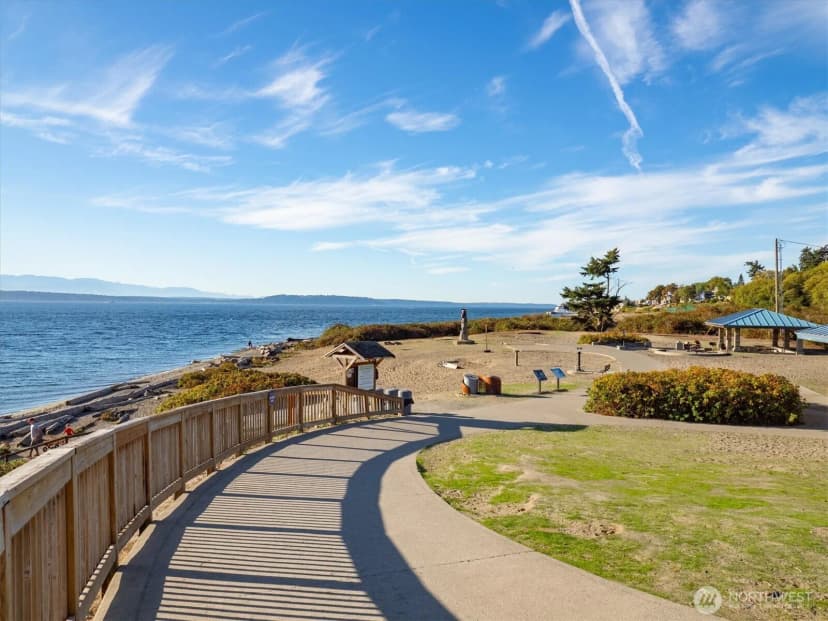 Property photo for 422 Nw 196th Place, Shoreline photo 38