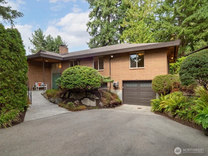 Property photo for 422 Nw 196th Place, Shoreline photo 2