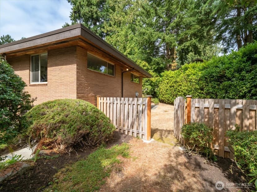 Property photo for 422 Nw 196th Place, Shoreline photo 33