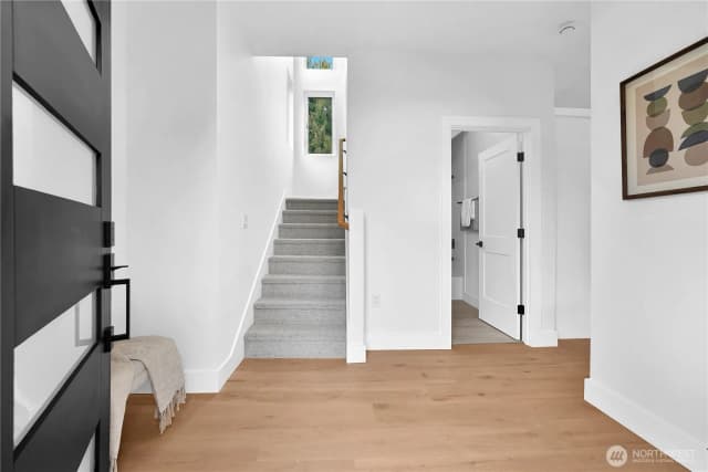 Property photo for 10005 62nd Avenue S, Seattle photo 5