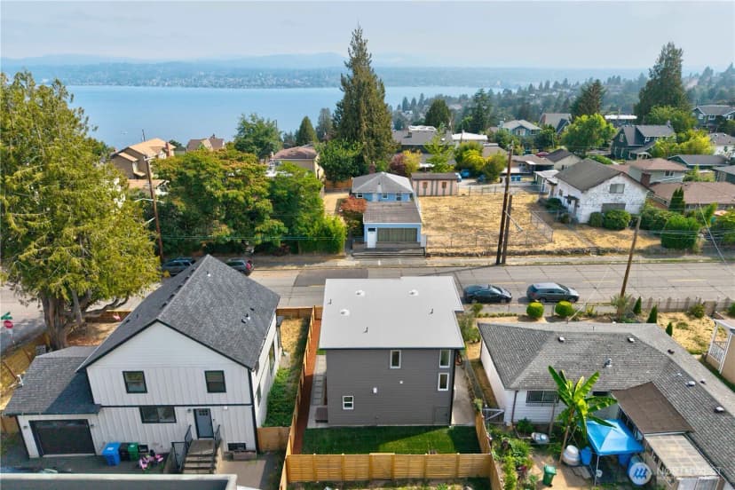 Property photo for 10005 62nd Avenue S, Seattle photo 28