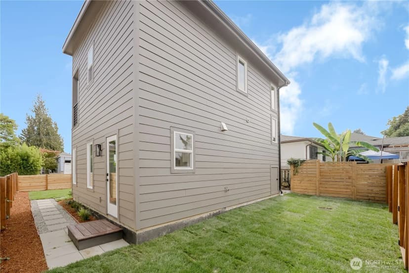 Property photo for 10005 62nd Avenue S, Seattle photo 27