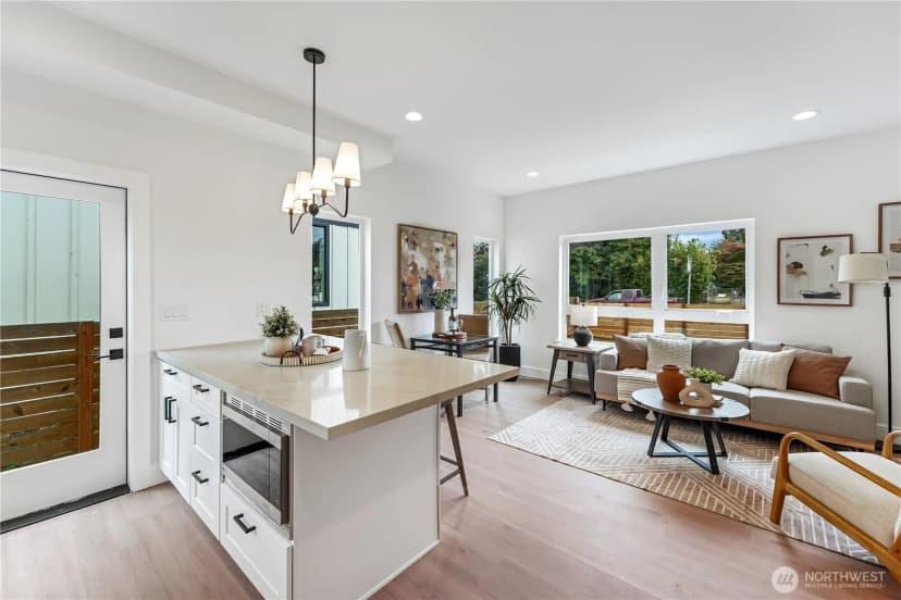 Property photo for 10005 62nd Avenue S, Seattle photo 12