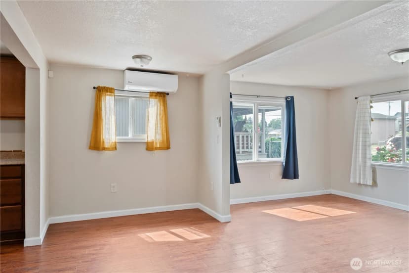 Property photo for 906 S 6th Avenue, Kelso photo 10