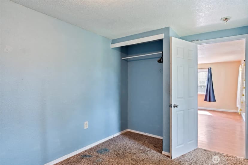 Property photo for 906 S 6th Avenue, Kelso photo 21