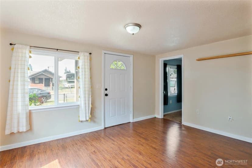 Property photo for 906 S 6th Avenue, Kelso photo 6