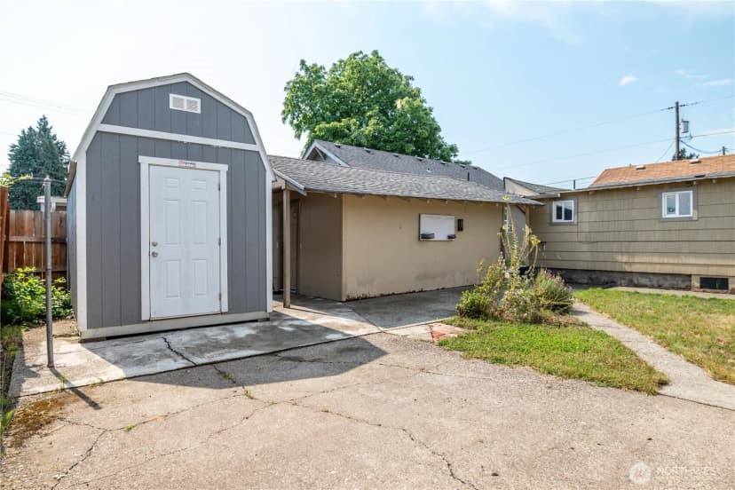 Property photo for 906 S 6th Avenue, Kelso photo 30