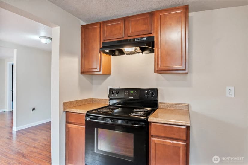 Property photo for 906 S 6th Avenue, Kelso photo 14