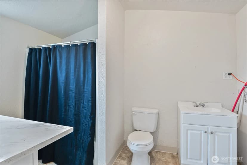 Property photo for 906 S 6th Avenue, Kelso photo 27